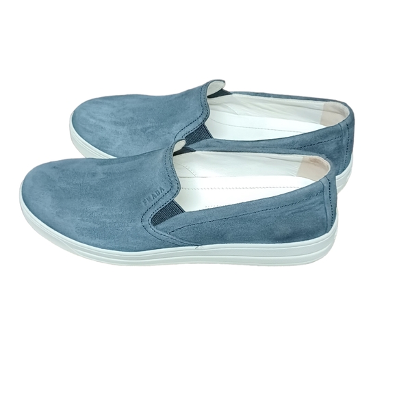 Auth! Prada suede loafers sleep ons flats shoes - Picture 3 of 13